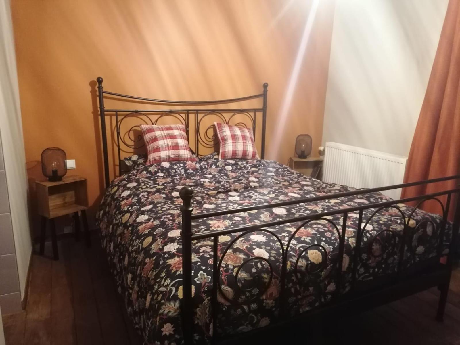 La Libellule Bed and Breakfast Couvin Esterno foto